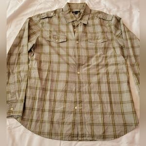 GAP Long Sleeve Button Down Shirt